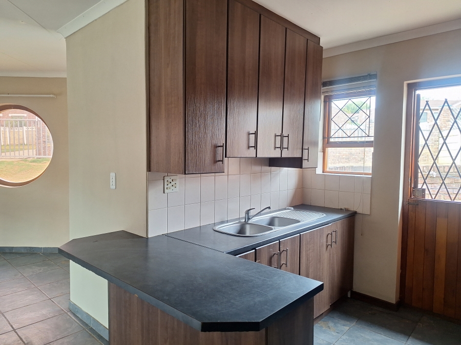 3 Bedroom Property for Sale in Strelitzia Park Eastern Cape